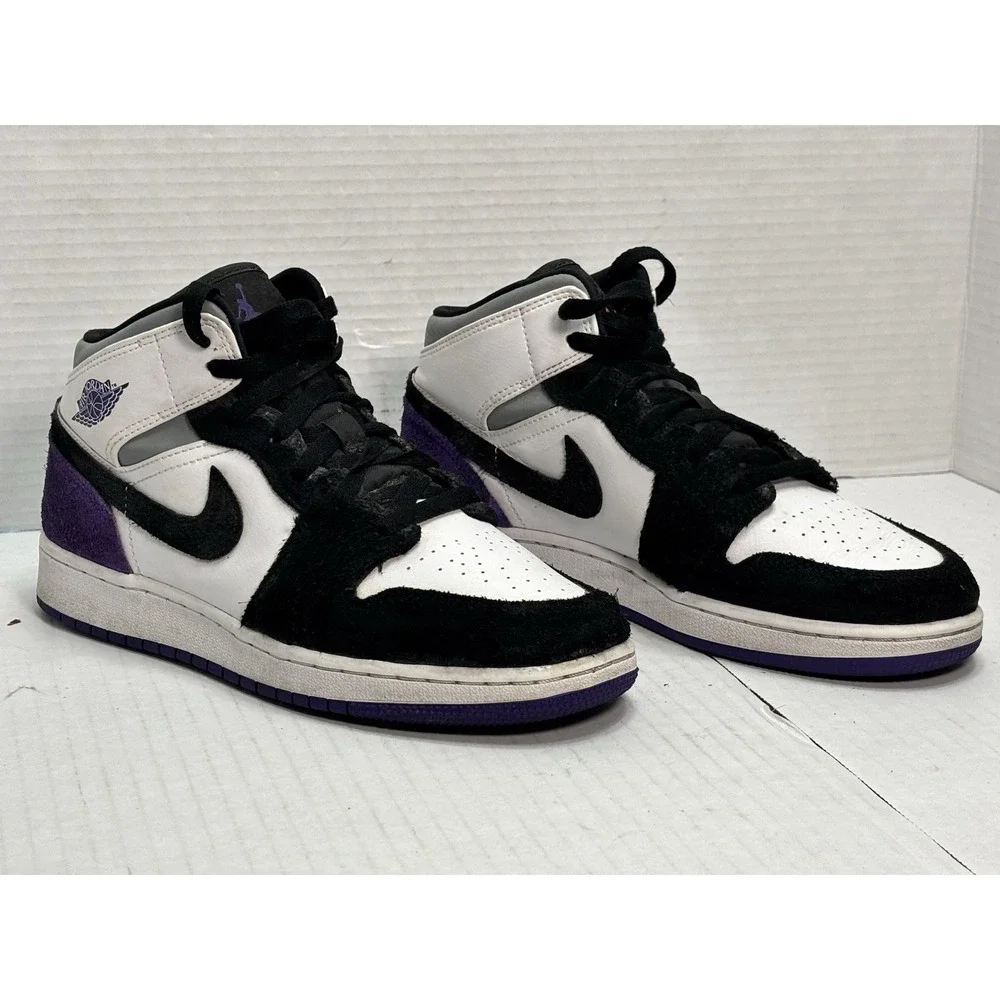 Air Jordan 1 Mid SE Varsity Purple‎ Suede GS 6.5Y BQ6931-105 Black White Shoes